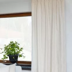 Tyynyliina X 2 - Merja (beige) -Pyöreät matot myymälä gardiner curtain vorhang 0022 merja beige curtian 01.jpg 89910